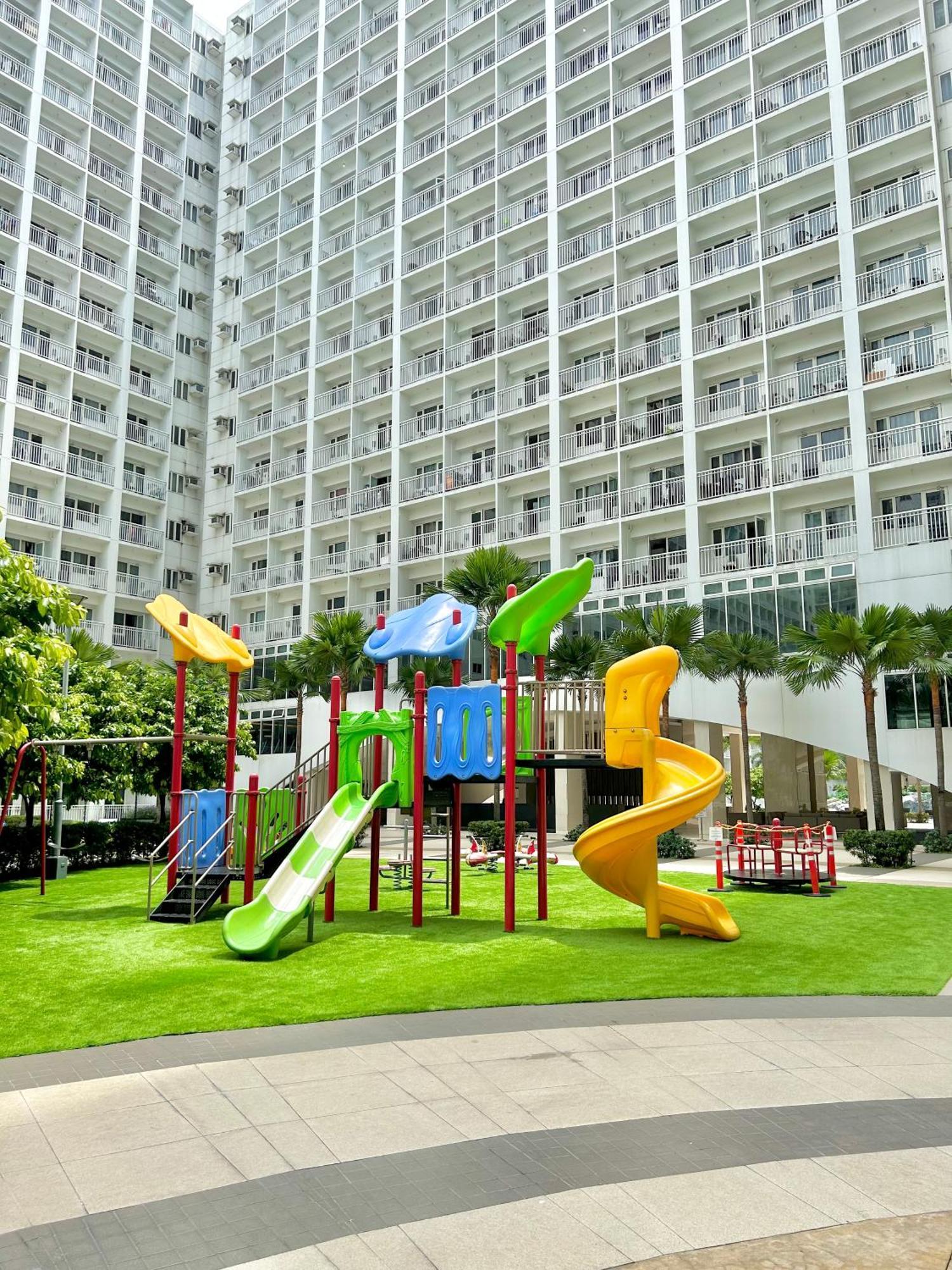 Santiorini At Shore Residences Pasay Exterior foto